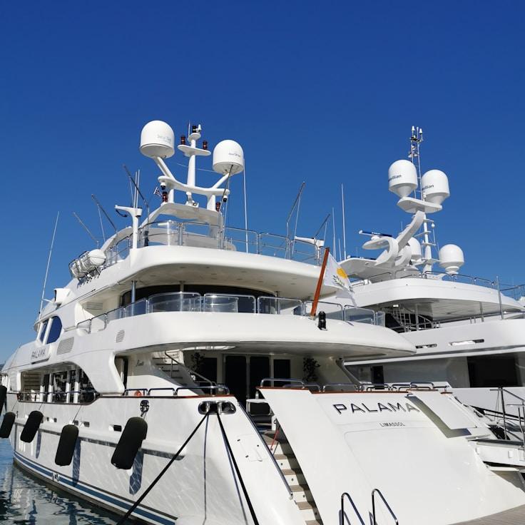 Yacht lifestyle moment